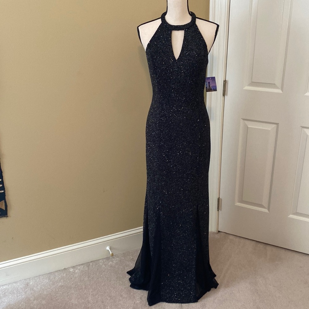 Beautiful sparkly black gown by Nightway. Size 8. NWT